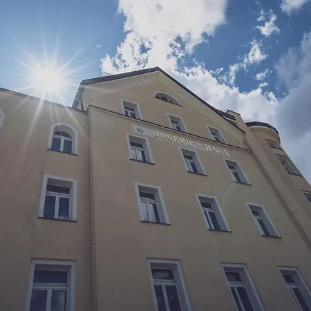 Joseph's House By Mountain 达沃斯