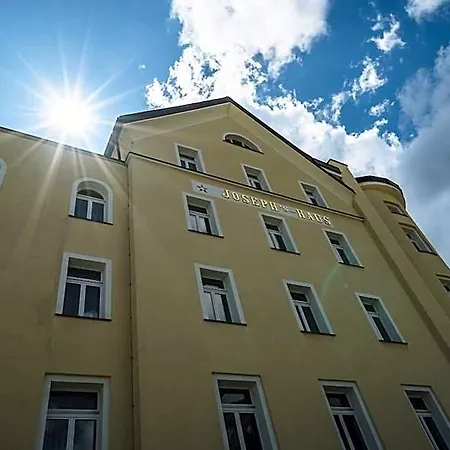 Joseph's House By Mountain 3*