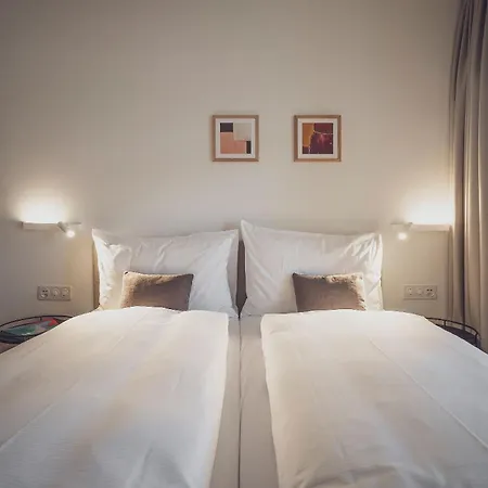 Joseph's House By Mountain Ostrava